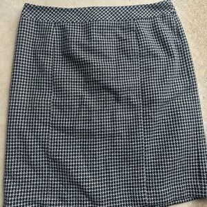 Women’s skirt, size 12P